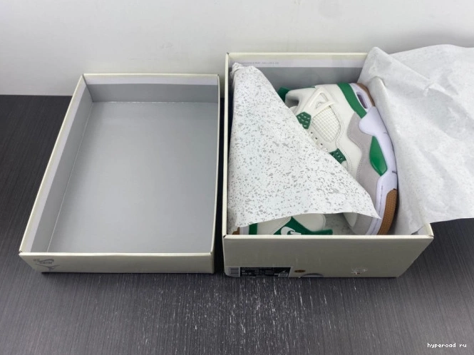 Air 4 Jordan Green Pine DR5415-103 x Nike SB 0813